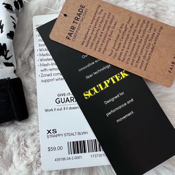 Athleta Black & White Pattern Strappy Stealth Sports Bra NWT Size XS - Picture 8 of 11